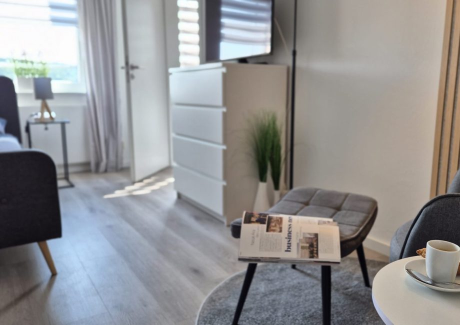 Schlafzimmer-Lounge-Ferienwohnung-Burbach